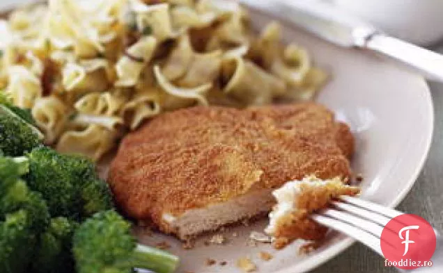 Schnitzel De Porc Cu Taitei De Ou De Ceapa Caramelizata