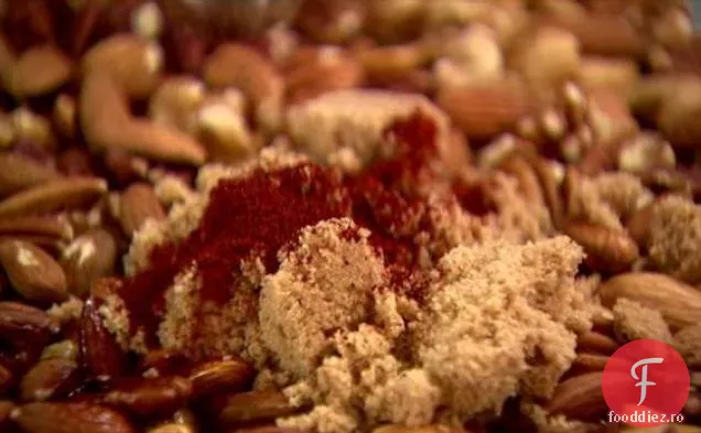 Nuci prăjite cu Chipotle și Rozmarin