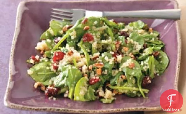 Salată cu spanac ofilit de quinoa
