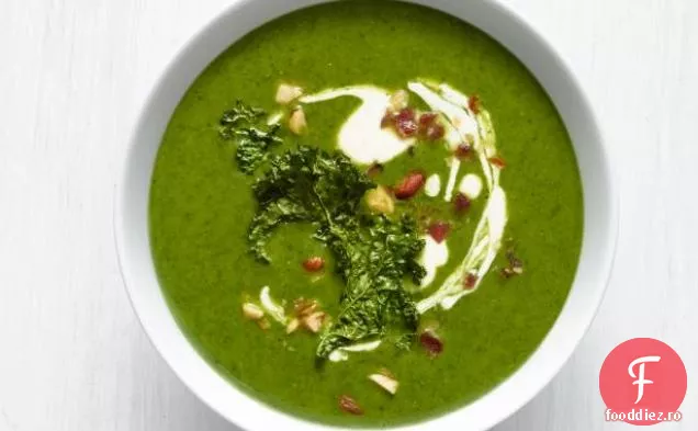Supă de kale-cartofi cu bacon
