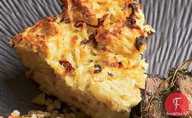 Kugel de cartofi cu șalotă prăjită