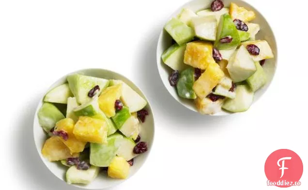 Salată de fructe rapidă și cremoasă
