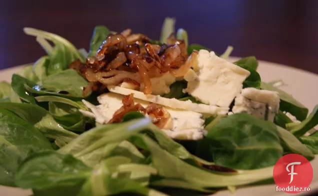 Salată De Șalotă Prăjită Și Brânză Albastră