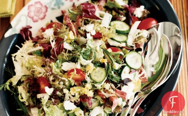 Salată grecească tocată cu vinetă de șalotă