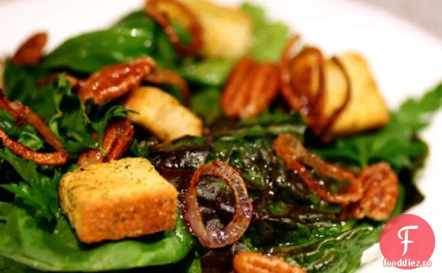 Salată De Piață A Fermierilor Cu Șalotă Prăjită