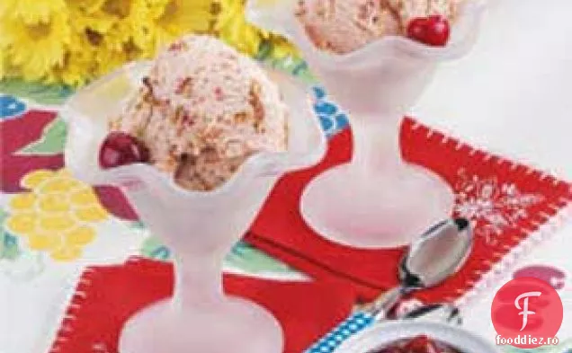 Înghețată Cherry Crunch