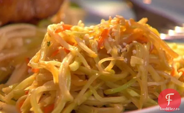 Salată de broccoli asiatică sotă