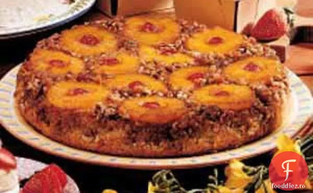 Tort cu susul în jos cu ananas condimentat