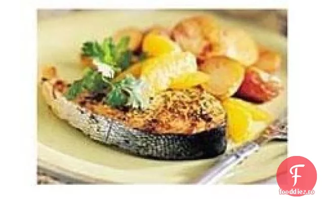 Fripturi de somon la cuptor cu cartofi rosii