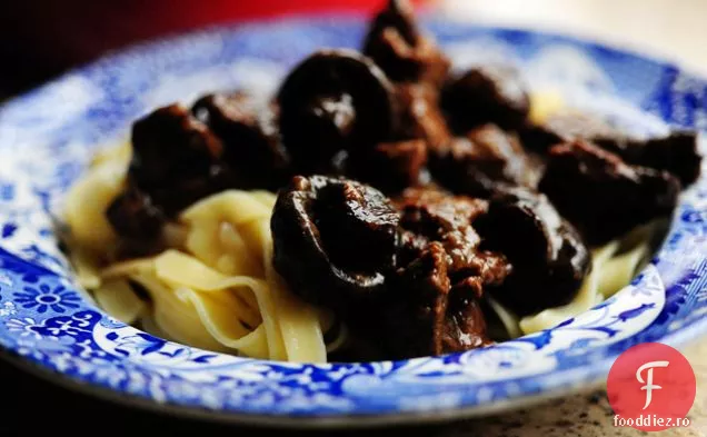 Carne de vită cu ciuperci