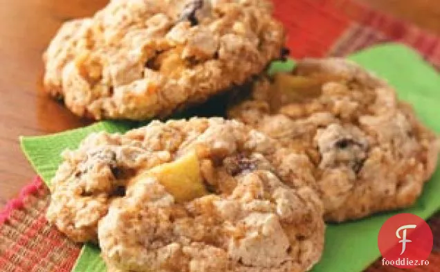 Biscuiți cu mere cu fulgi de ovăz