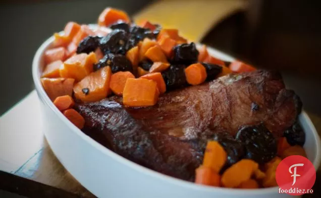 Piept fiert cu cidru cu Tzimmes