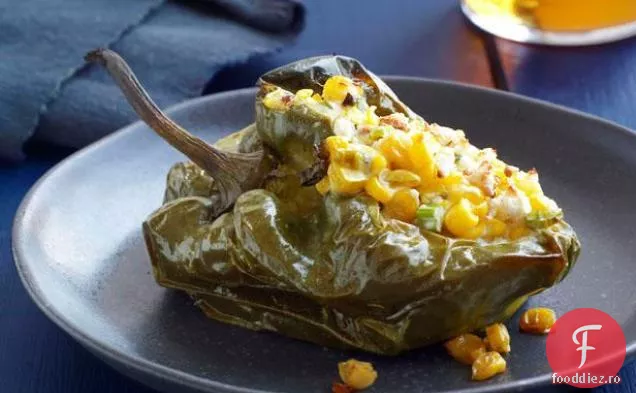 Poblanos Umpluți Cu Porumb Prăjit