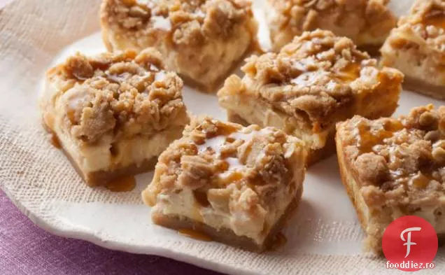 Batoane de cheesecake cu mere și caramel cu topping de Streusel
