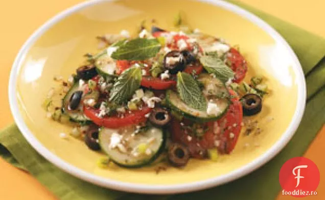 Salată de grădină de vară