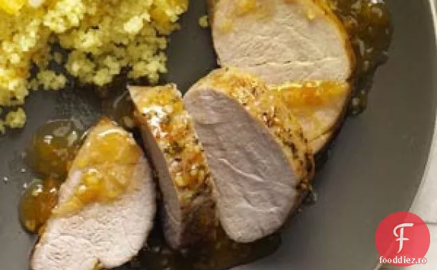 Muschiu de porc cu rozmarin-caise