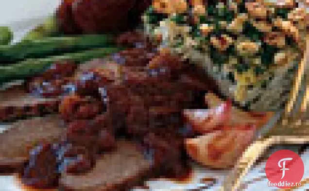 Piept dulce-acrișor cu șalotă și cartofi noi