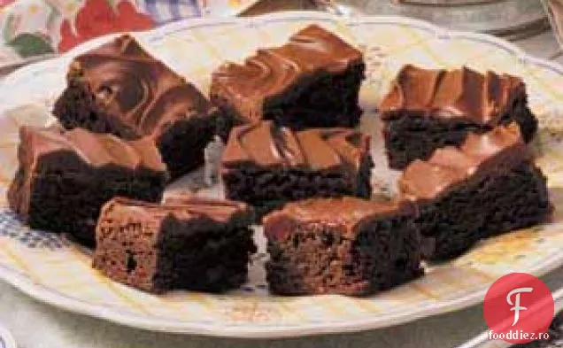 Brownie cu ciocolată glazurată