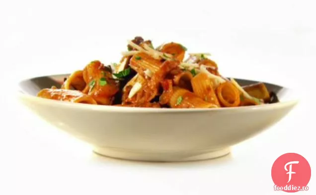 Pulled Chicken Ragu and Rigatoni
