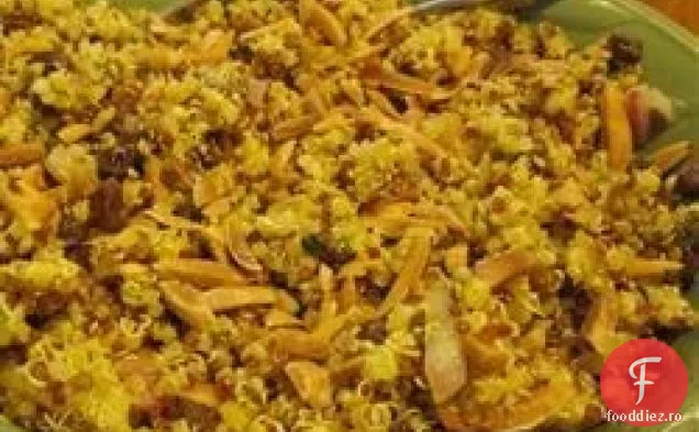 Quinoa cu citrice cu curry cu stafide și migdale prăjite