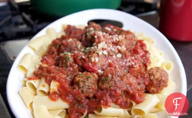 Rigatoni și chiftele