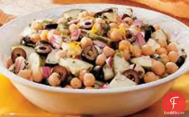 Salată de castraveți Garbanzo
