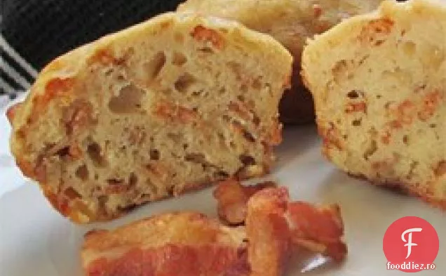 Briose cu brânză cu bacon