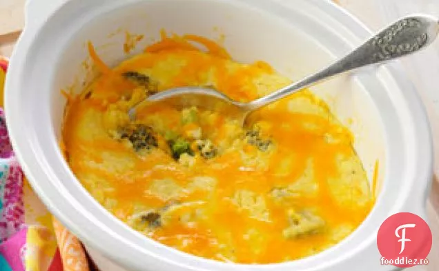 Caserolă cu ouă și broccoli