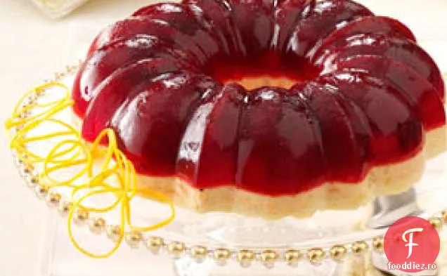 Salată de gelatină cu merișoare și ouă