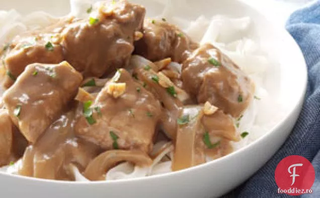 Satay de porc cu tăiței de orez
