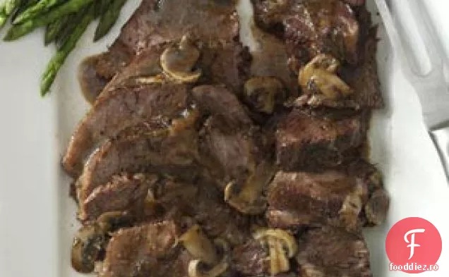 Friptură de vită rustică cu sos de ciuperci
