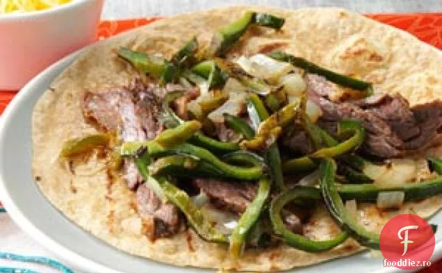 Fajitas cu friptură marinată și piper