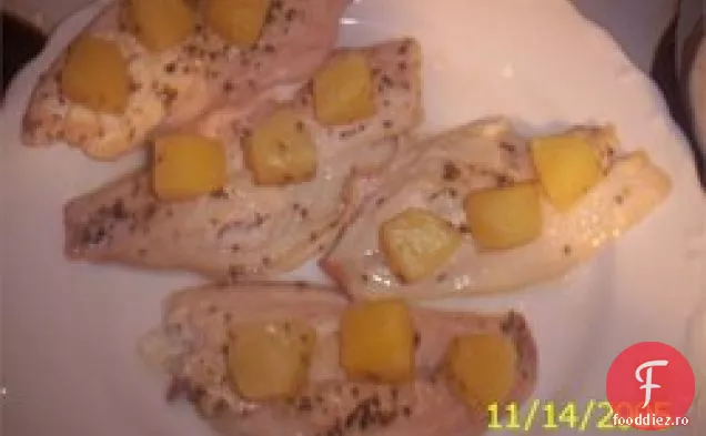 Pește hawaian cu ananas