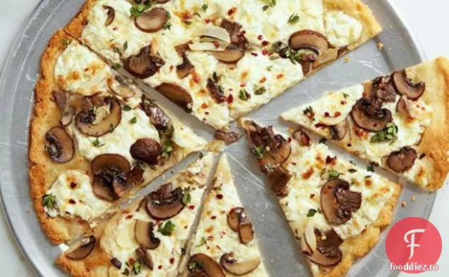 Pizza fără gluten cu ciuperci și ricotta