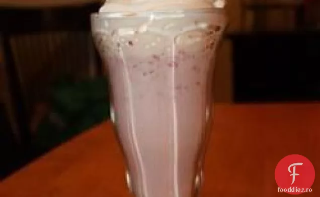Shake delicios de căpșuni
