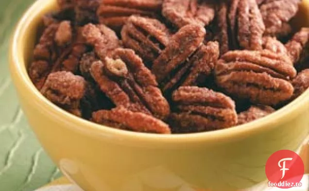 Nuci pecan cu cinci mirodenii