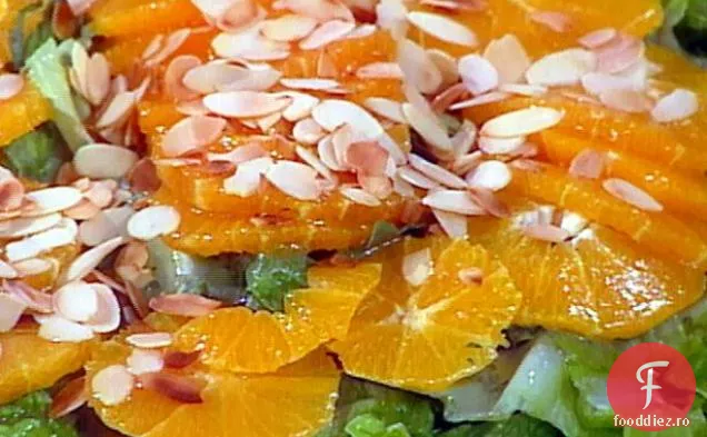 Salată de portocale și migdale