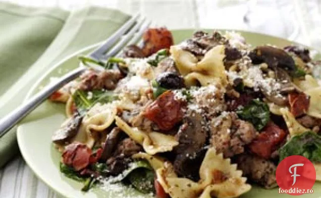 Cină cu paste în timpul săptămânii