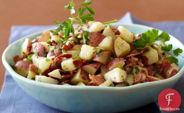 Salată de cartofi germană