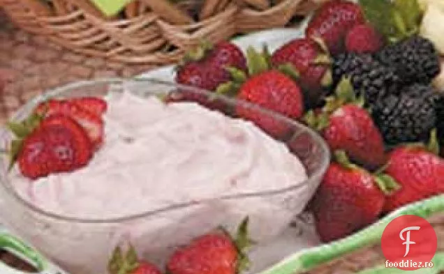 Dip de căpșuni