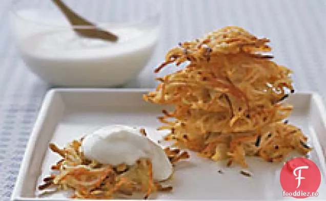 Latkes de morcovi și cartofi