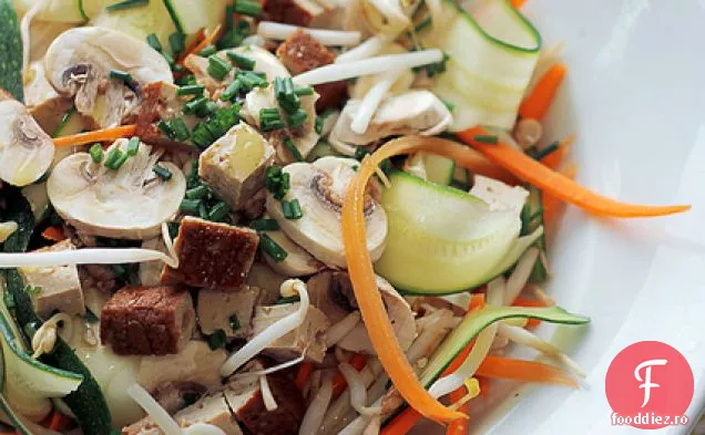 Morcov, Dovlecei, Ciuperci Și Tofu Afumat