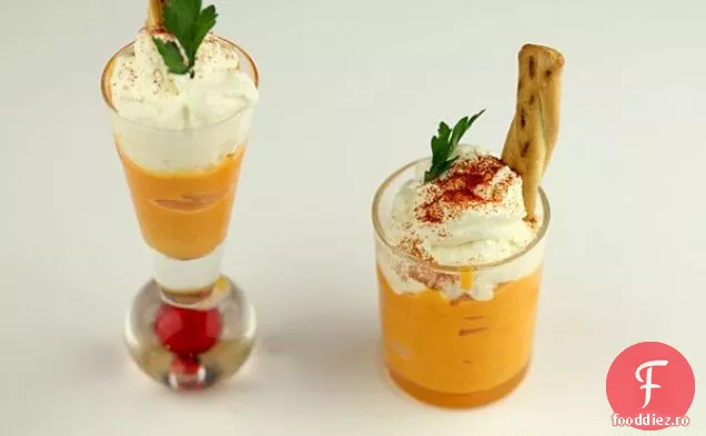 Supă rece de ghimbir de morcovi (cappuccino de Carottes)