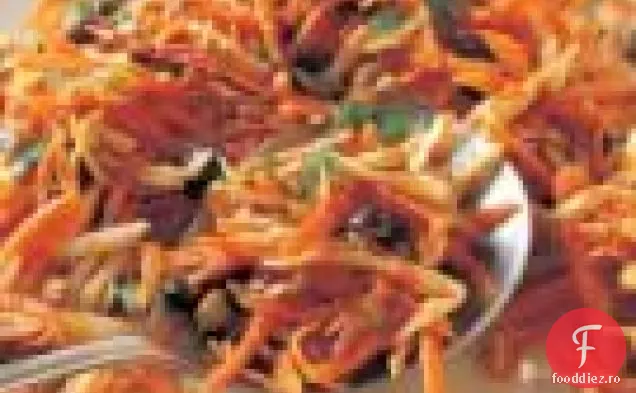 Salată de morcov și păstârnac condimentată în Africa de Nord
