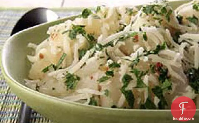 Usturoi Lime Yuca Mash