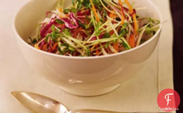Varză Crocantă Și Salată Daikon Cu Mentă