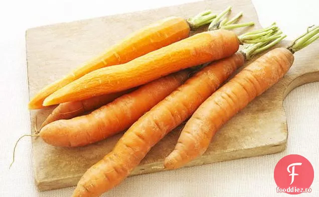 Daikon ras și salată de morcovi