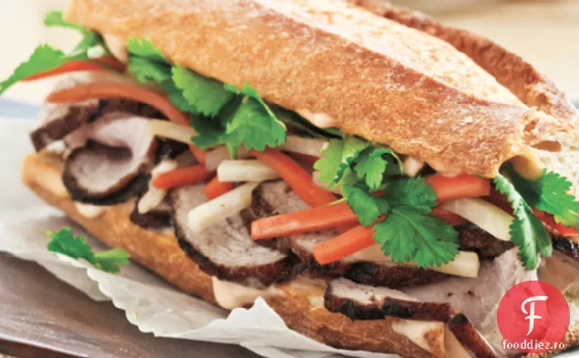 Sandvișuri de porc la grătar în stil vietnamez