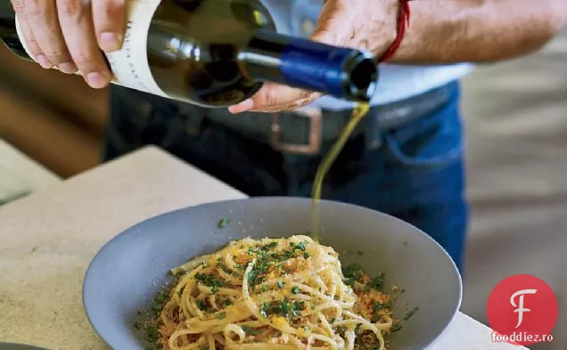 Spaghete Cu Bottarga și pesmet de migdale