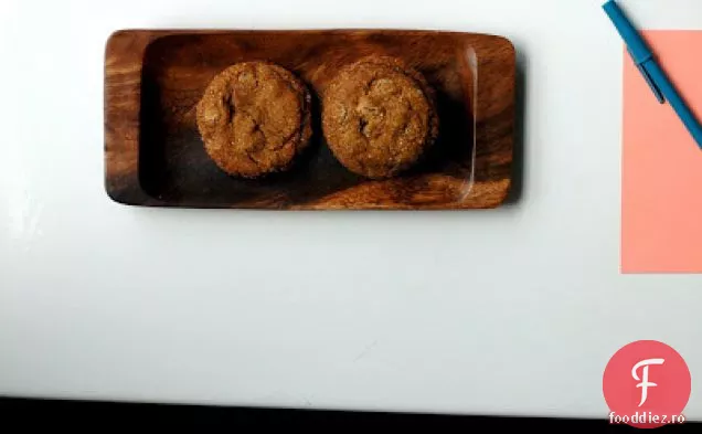 Biscuiți cu melasă de ghimbir cu ciocolată